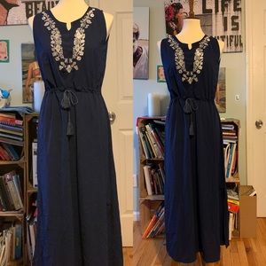 NEW !!! Dress / Size U / COLOR BLUE